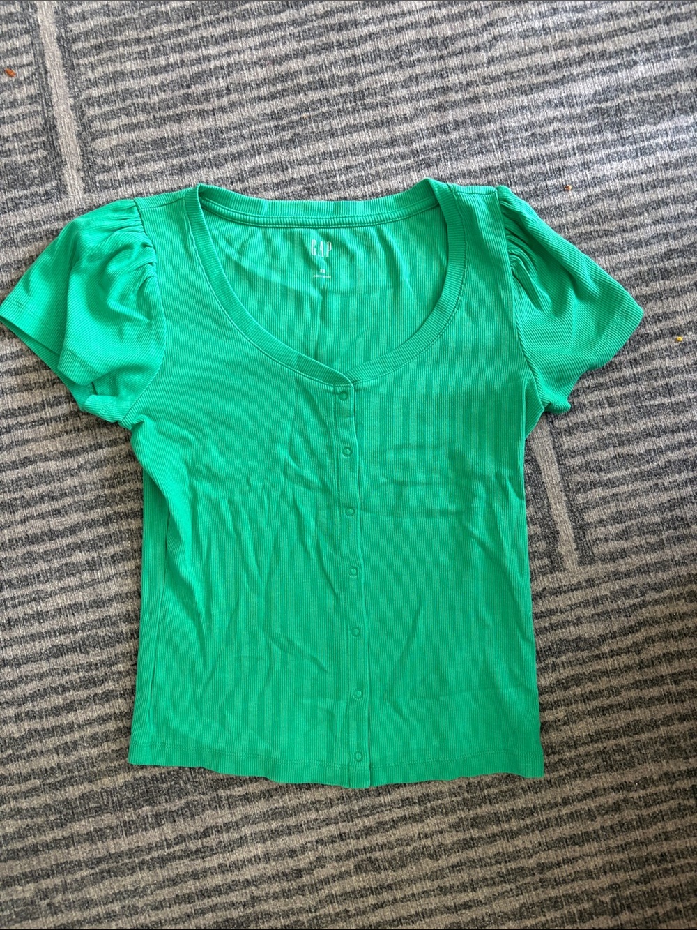 GAP Bright Green Button-Front Short Sleeve Top